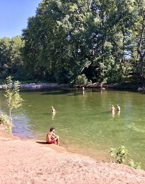 Le Tivoli - Camping municipal de Laroque - au bord de l'Hérault